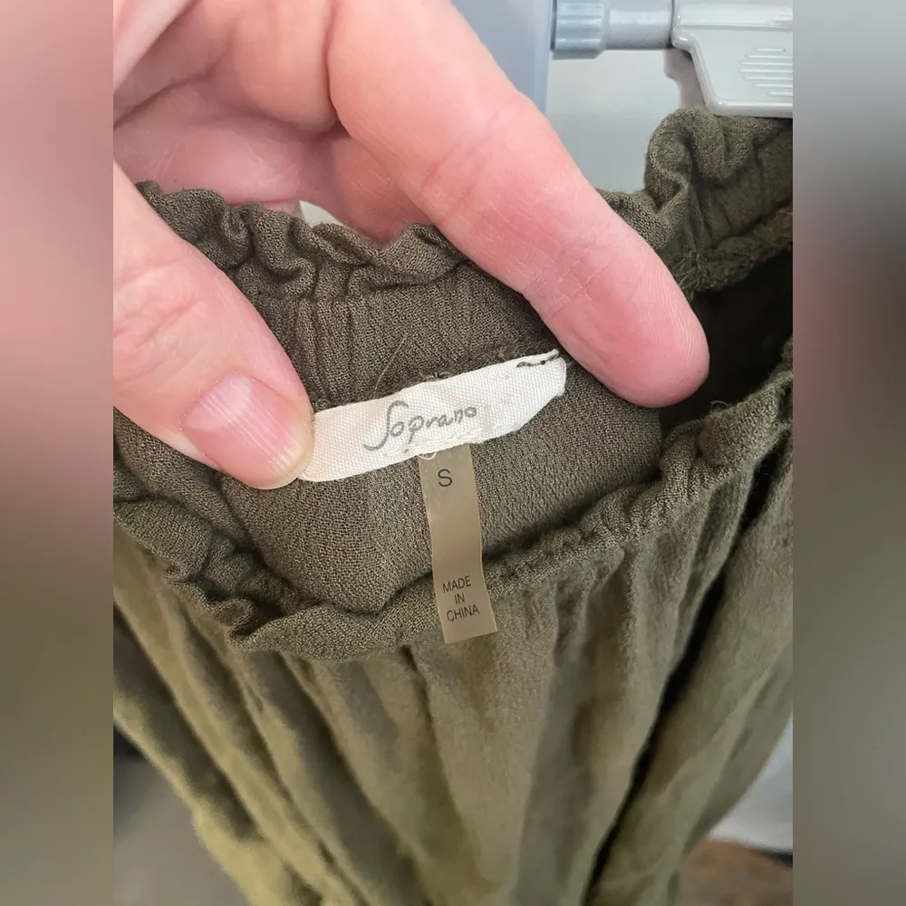 Soprano‎ Olive Green romper size small - Image 3