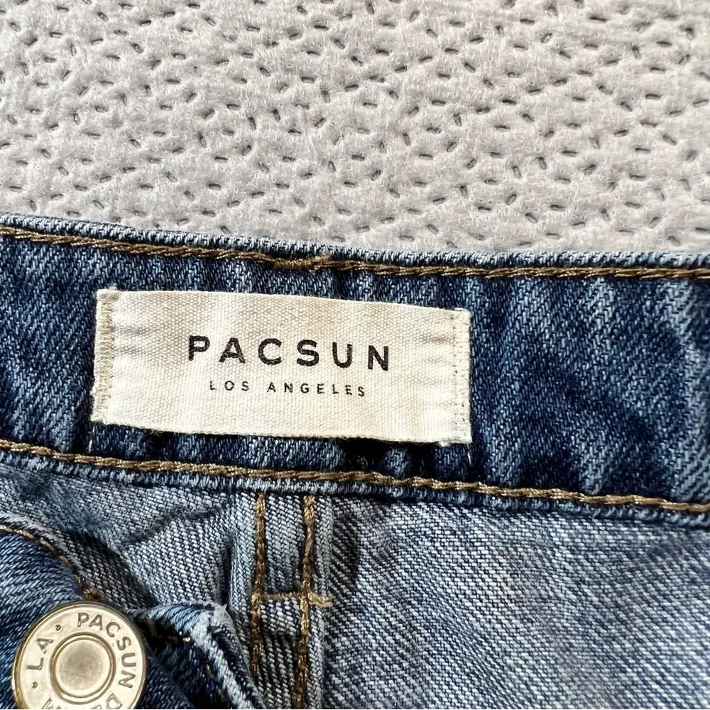 PacSun Blue Distressed Button Fly Mom Jeans Size 27 EUC - Image 5