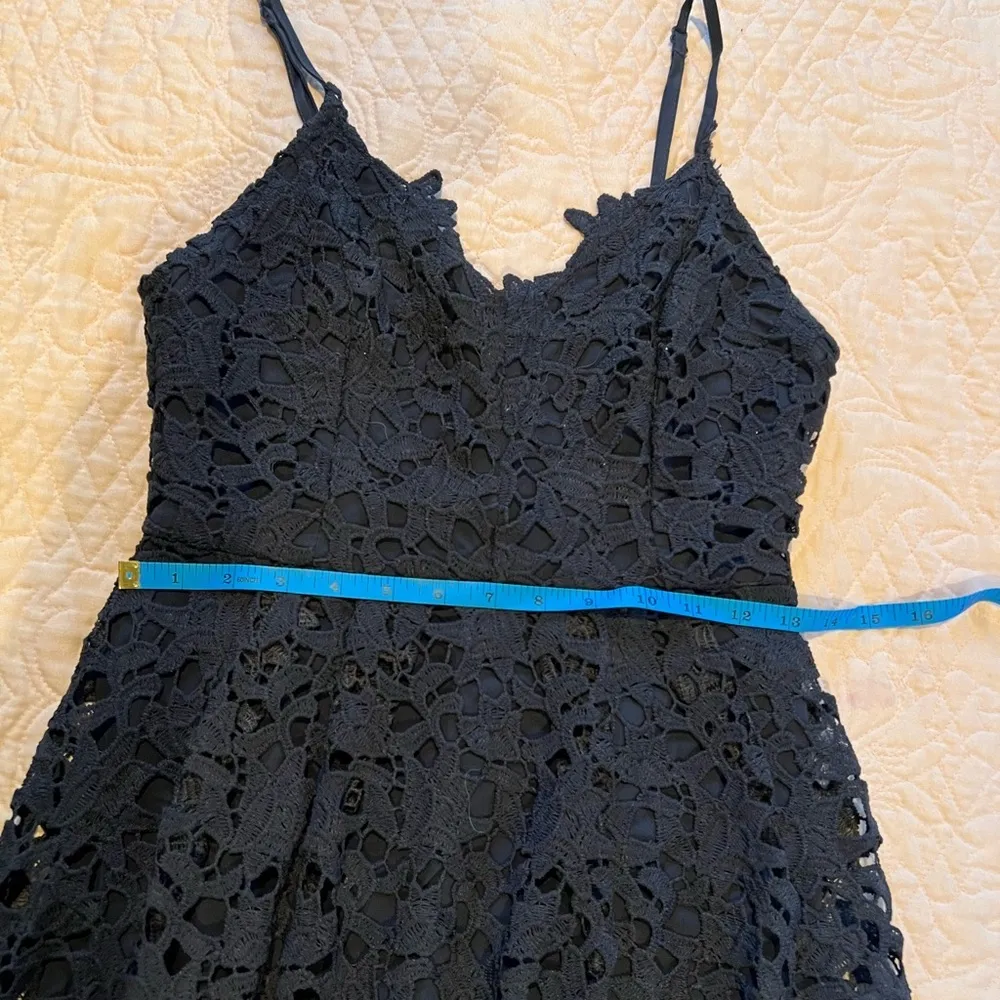 ASTR Lace A Line Midi Dress in Navy Women’s Size Small - Image 13