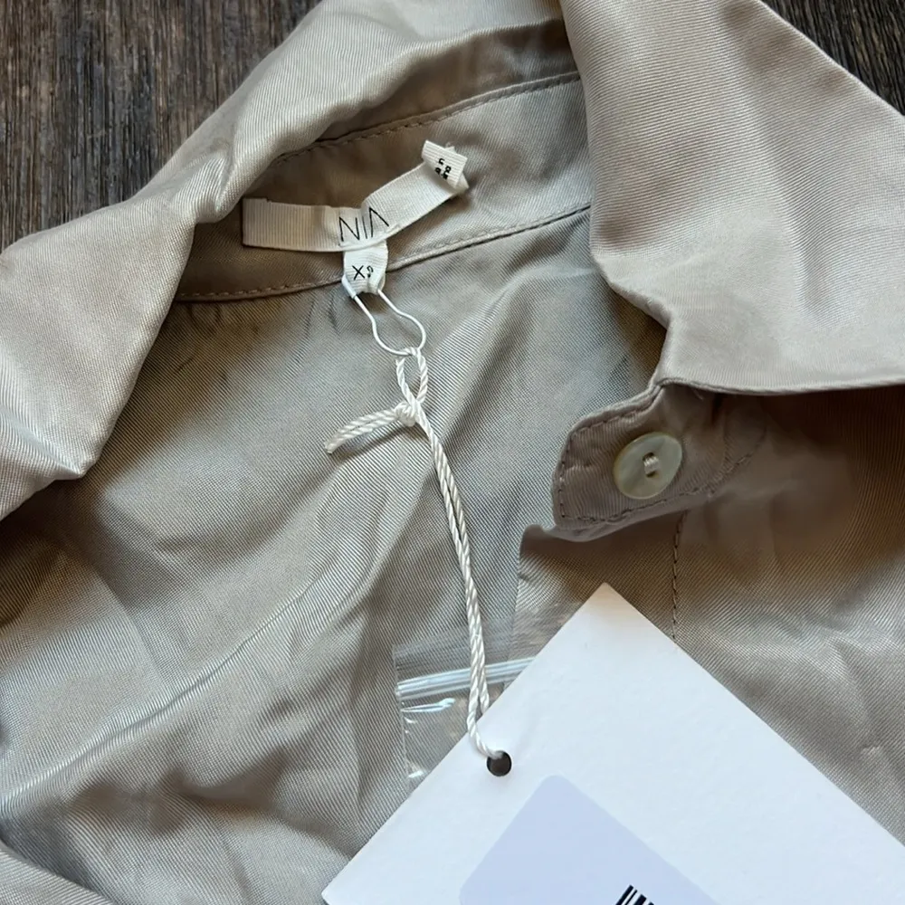 NIA BARDOT SHIRT IN SILVER - Image 3