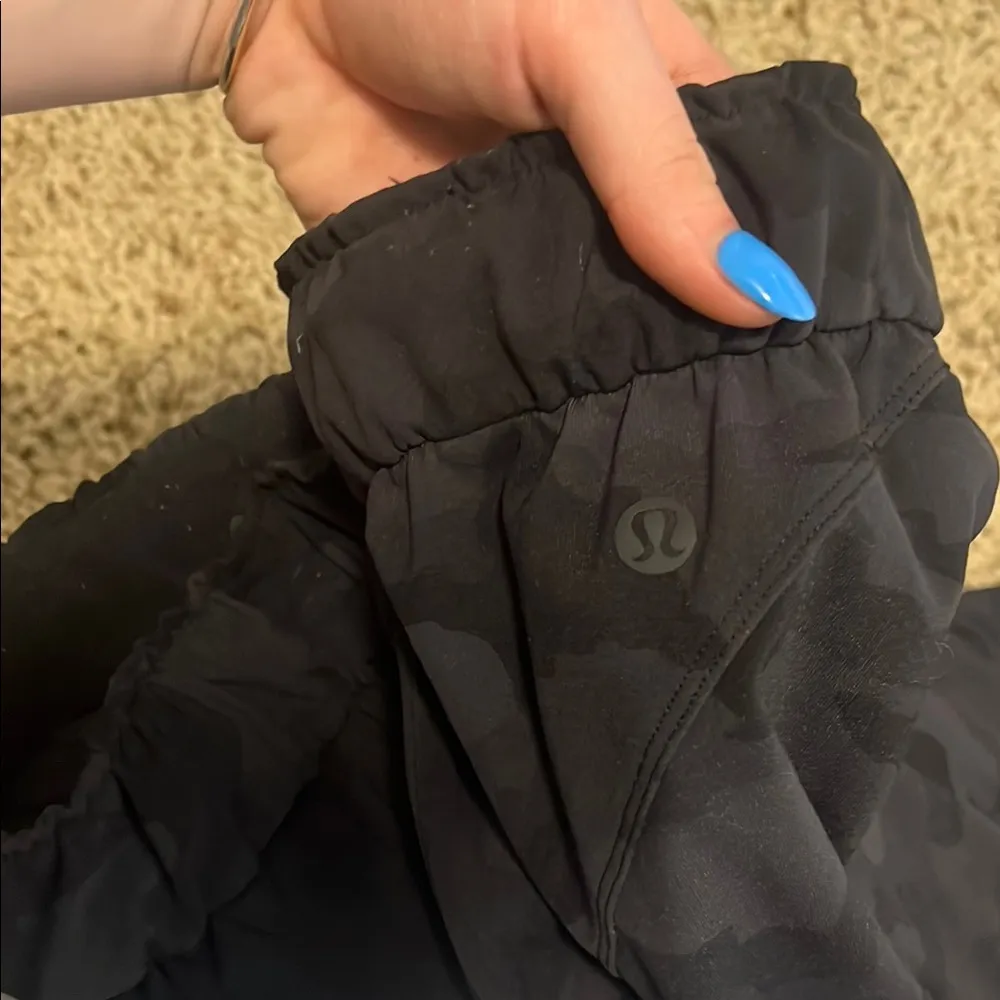 Lululemon Athletica Camo Track Pants Convertible Joggers - Image 3
