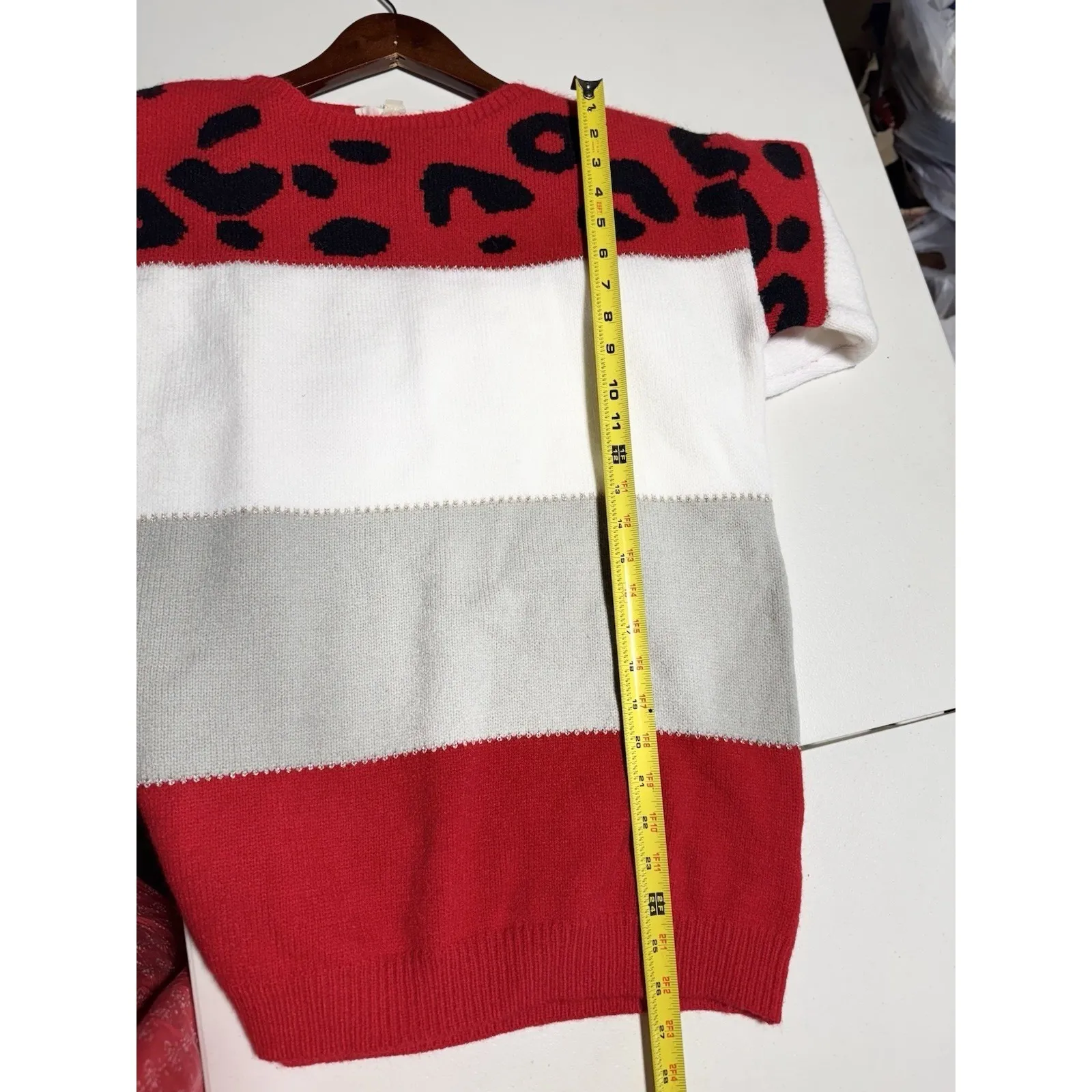 Mazilk Red White Animal Print Striped Sweater Pullover Cozy Knit M Red Size 8 - Image 6
