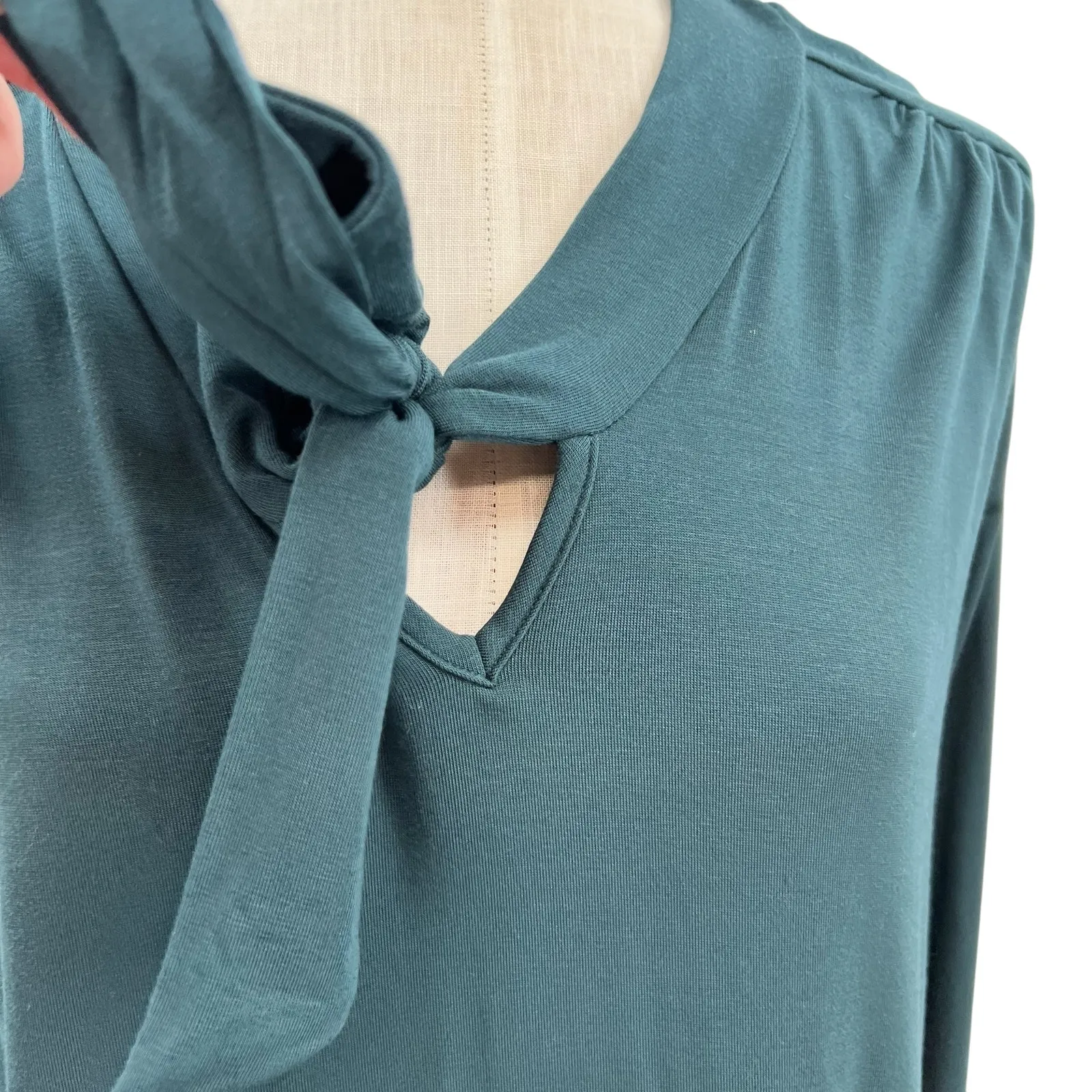 Amour Vert Elias Tie Neck Blouse Top Long Sleeve Jersey Spruce Green Size Medium - Image 4