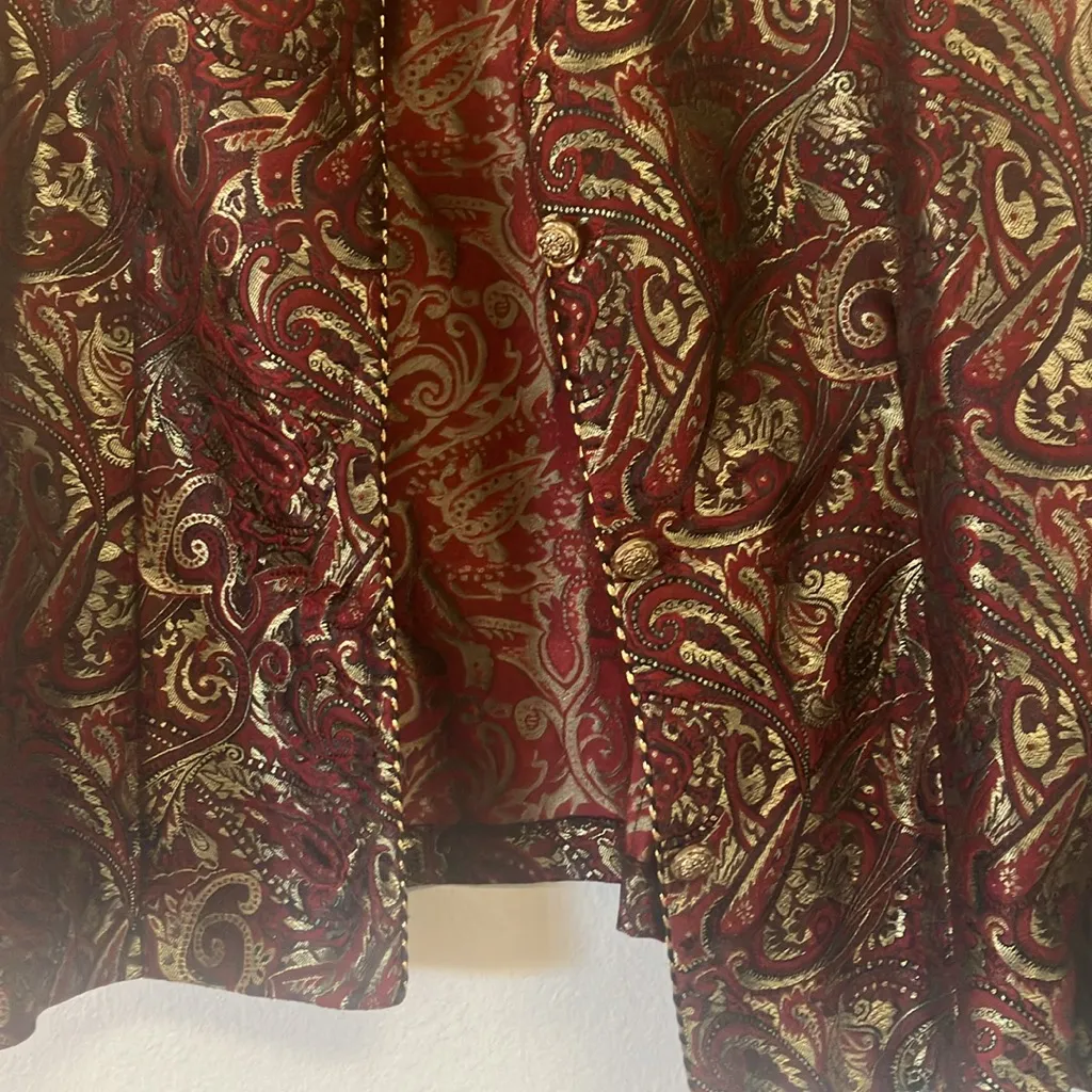 FINAL MARKDOWN Paisley Patterned Jacket in Red and Gold drapers and Damon’s 1X - Image 2
