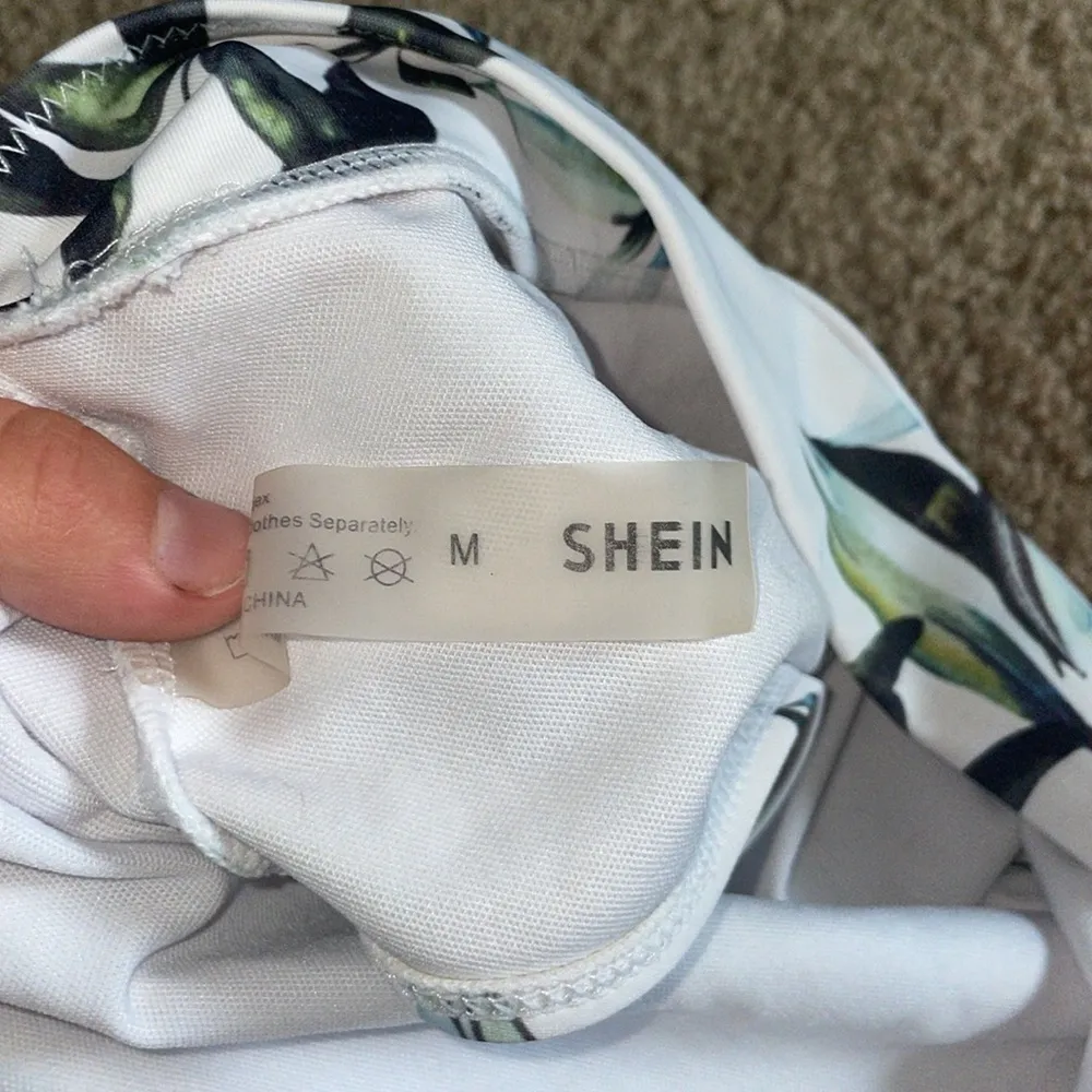 SHEIN Leaf Print Bikini Bottoms White and Green size medium high waisted bikini - Image 4