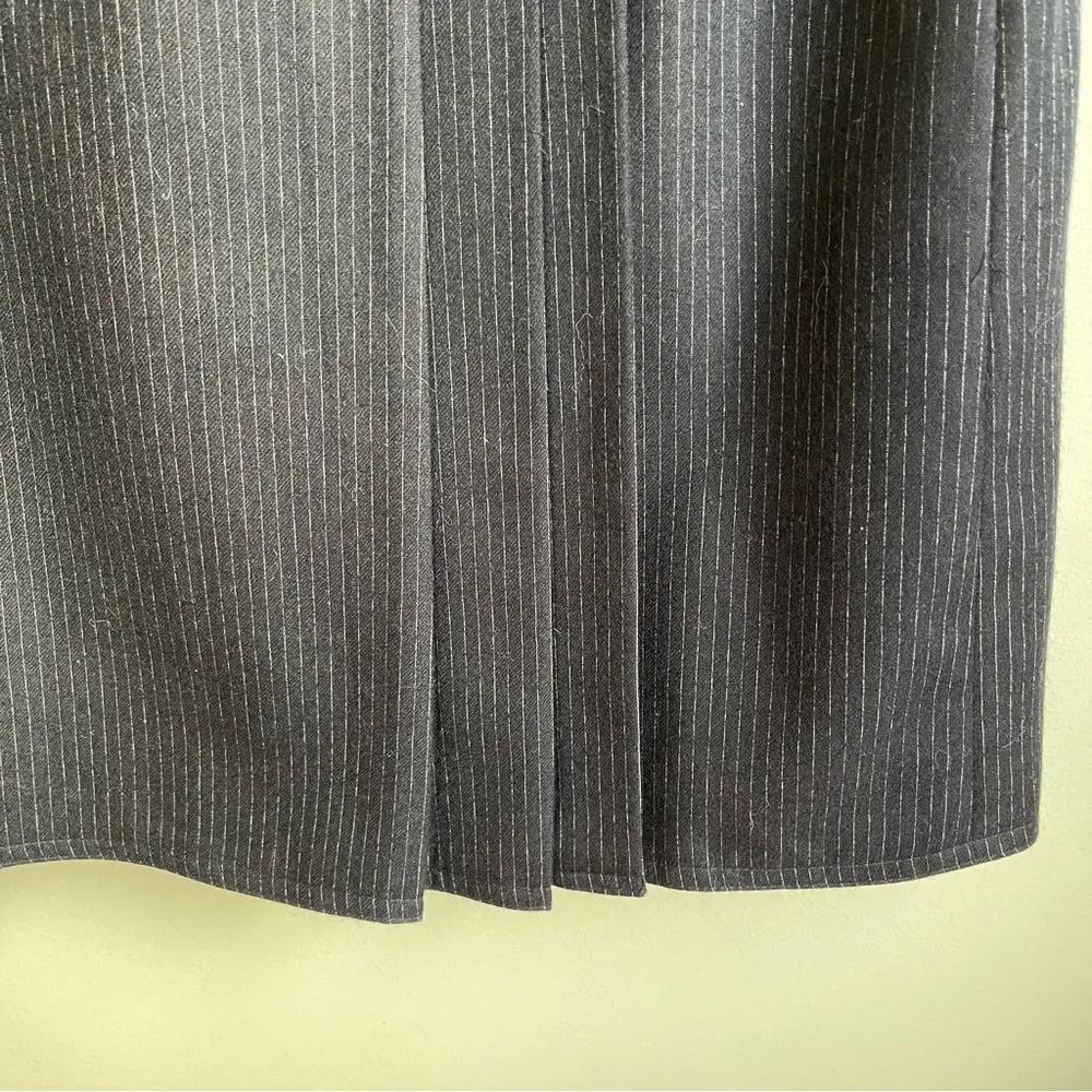 Vintage Harve Benard Navy Blue Wool Pinstripe Midi Skirt Kilt Lined 10 25" Waist - Image 2