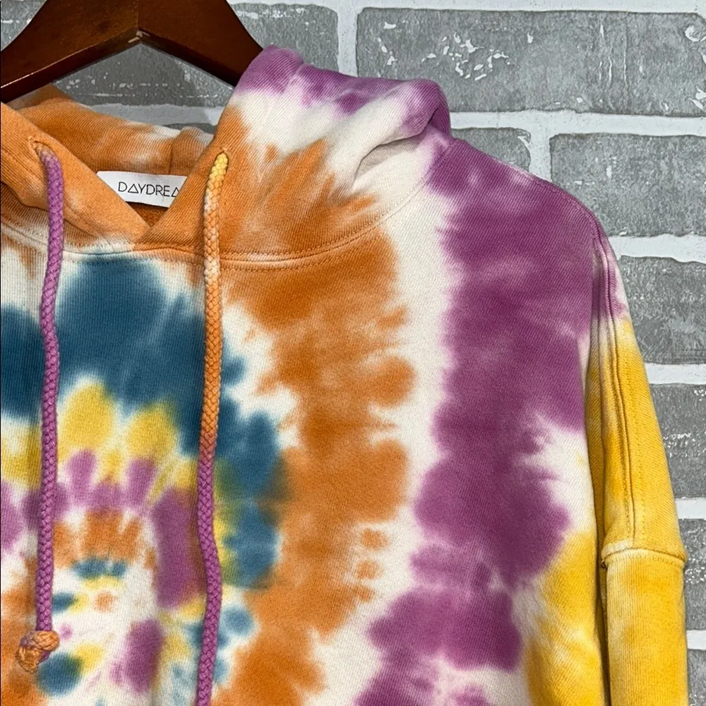 Daydreamer Rainbow Spiral Tie Dye Crop Sweatshirt Hoodie Size Medium - Image 3