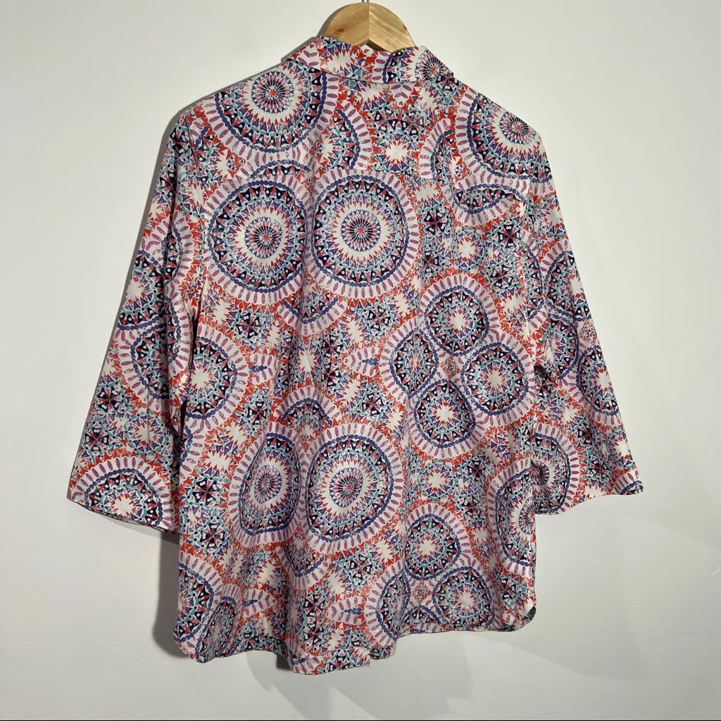 New‎ Chico's No Iron Multicolor Fun Print Button Down Shirt Size XL Chico's 3 - Image 6