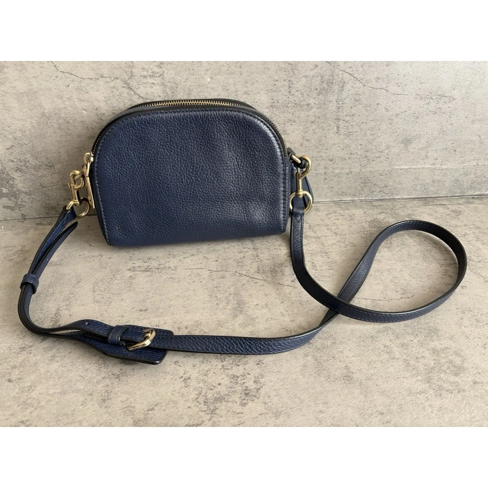 Marc Jacobs Shutter Camera Crossbody Leather Bag Half Moon Navy W/ Tessel - Image 3