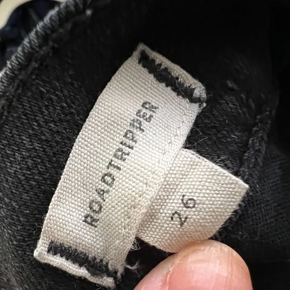 Madewell Roadtripper Jeans in Black/Washed Gray - Image 7