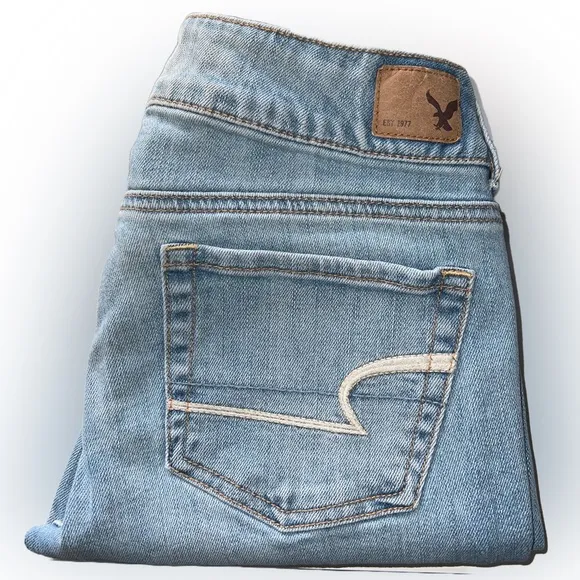 AMERICAN EAGLE🦎Artist Crop Stretch Light Wash🌵 - Image 4