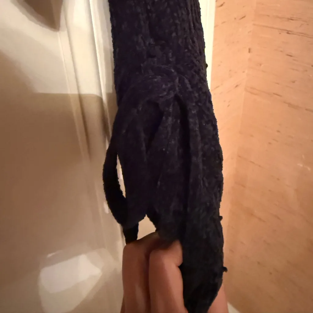 Lovers and Friends Black Bell Sleeve Sweater - Image 7