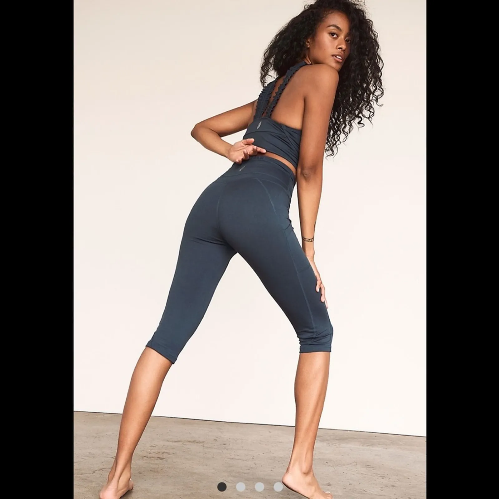 FREE PEOPLE MOVEMENT Blue Capri Crop Athletic Workout Yoga Leggings Size Small - Image 2