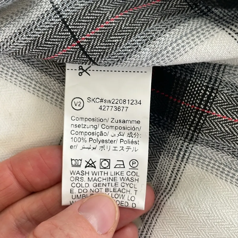 Dazy Black Red White Flannel Shirt Soft Long Size Medium oversized - Image 6