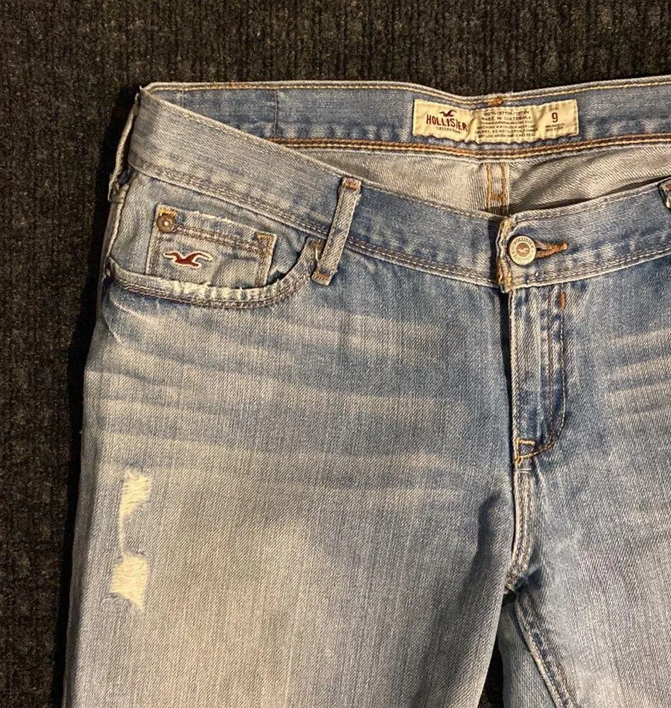 Hollister Destroyed Cropped / Capri Jeans - Image 5