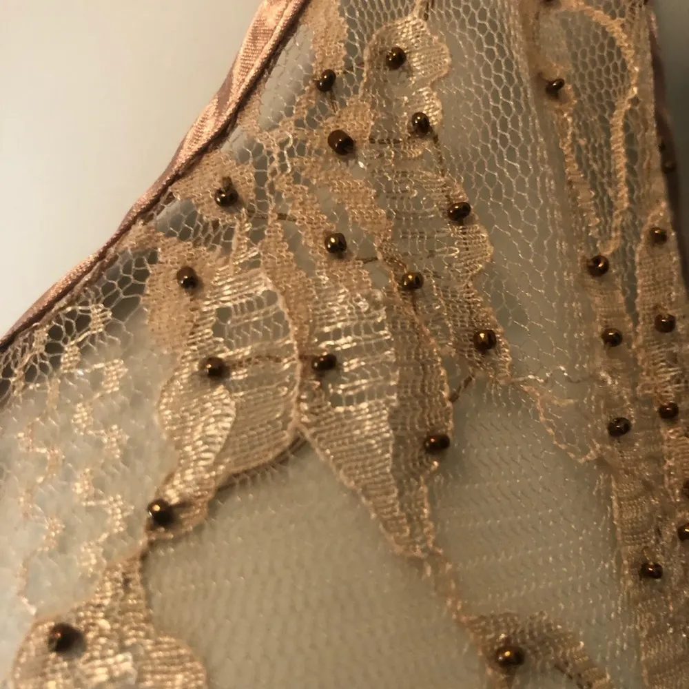 The Buckle Daytrip Floral Sheer Lace Tank M Champagne Hem Cinch Tied Beaded - Image 4