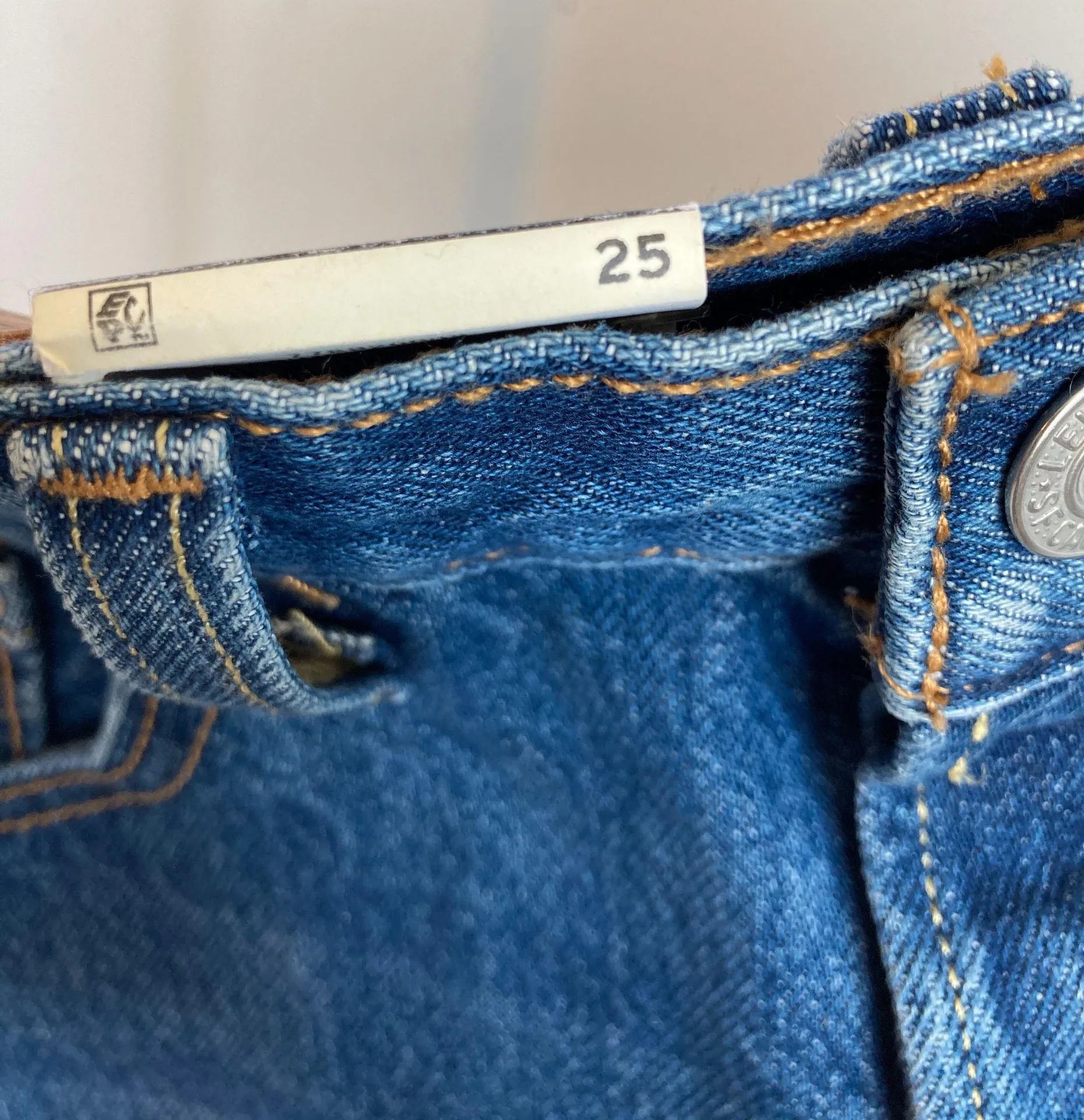 Levi’s Denim Skirt - Image 4