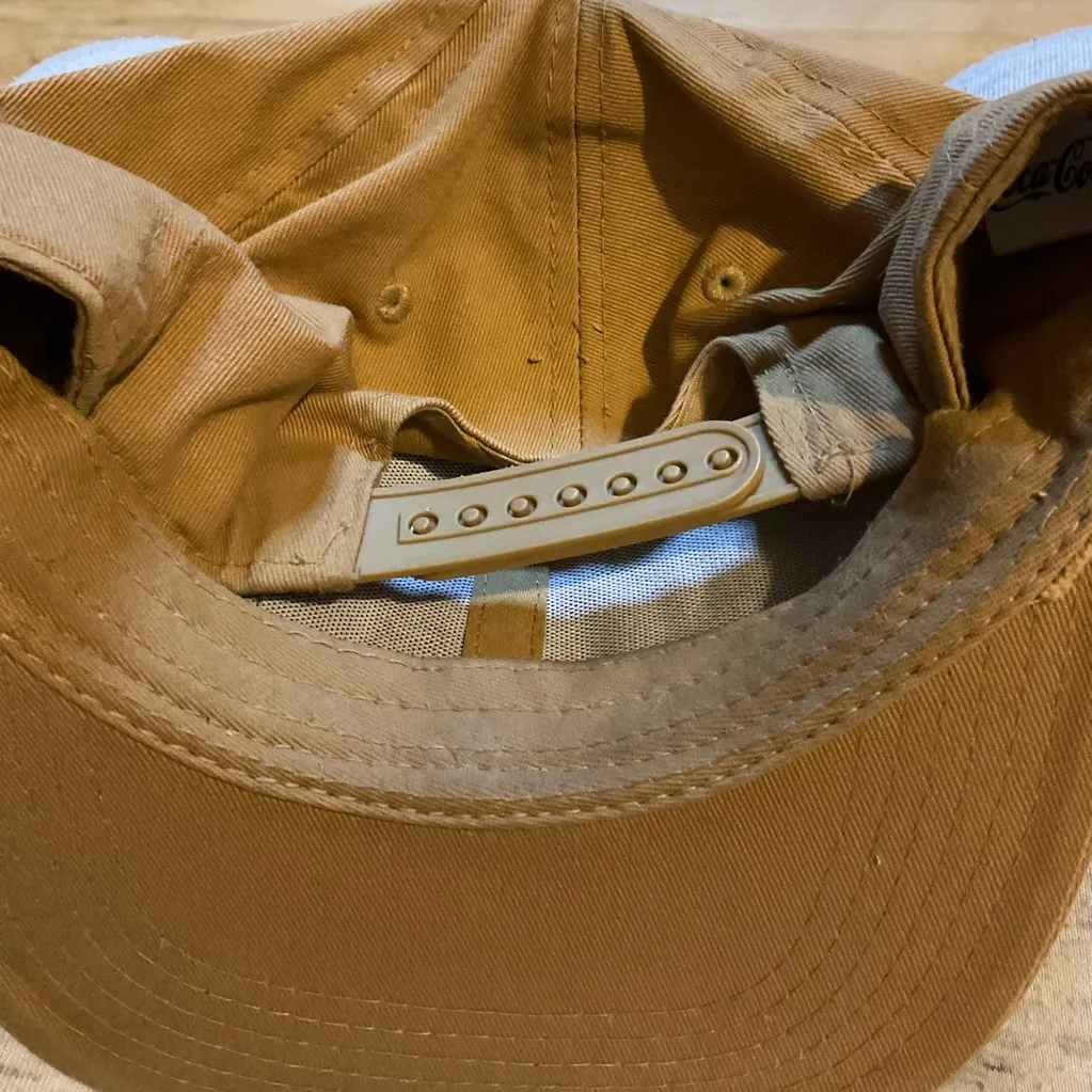 Coke logo Tan‎ and Red Hat Tan - Image 3