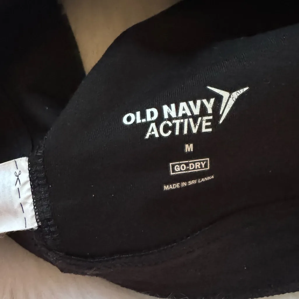 ATHLETIC BUNDLE: Size M Old Navy + H&M - Image 13