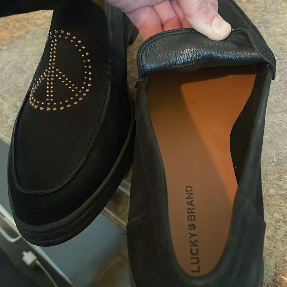 LUCKY BRAND Redmy Black Studded Peace Sign Loafer Flats $89.90 NWOB Wmn 11 - Image 8