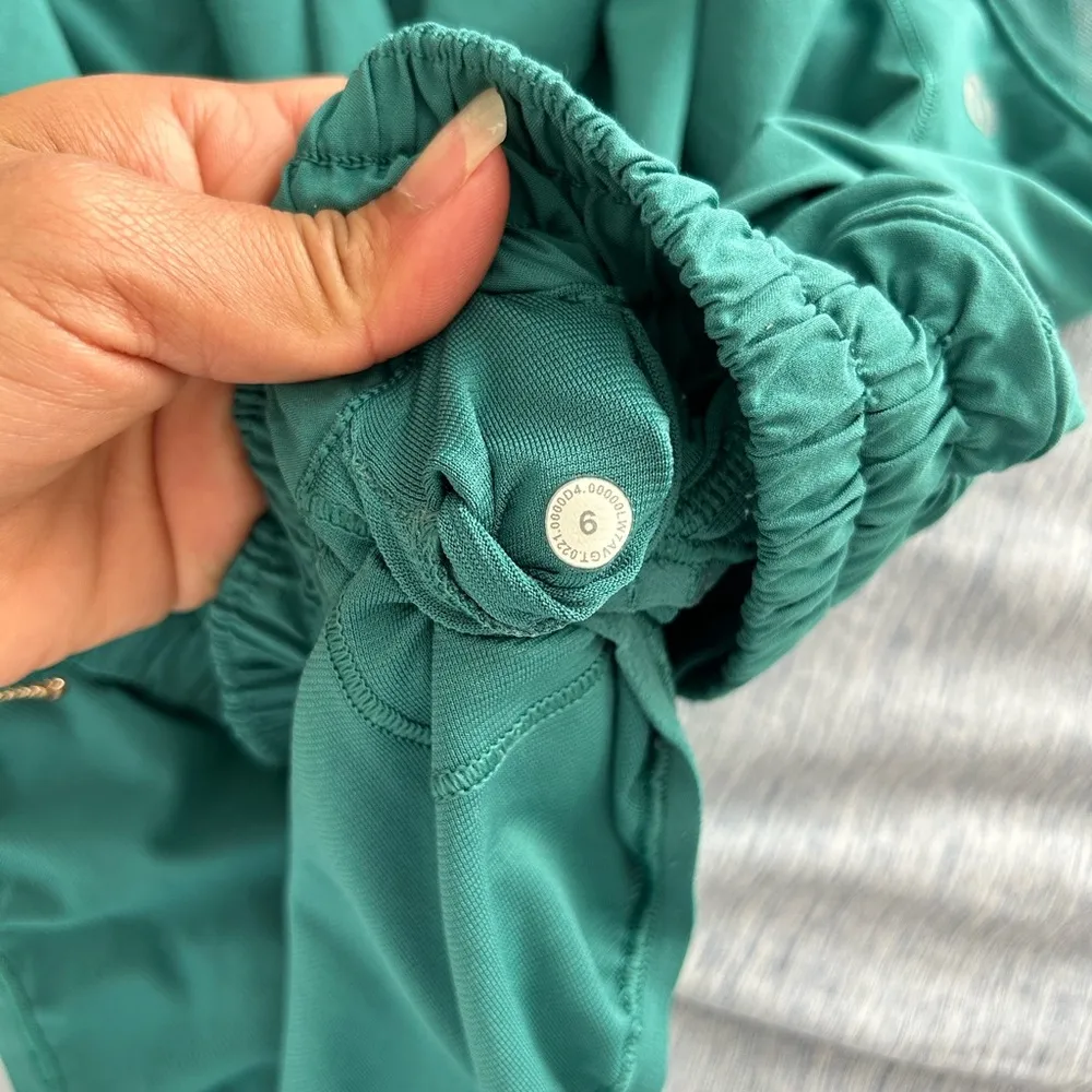 Lululemon hotty hot low rise shorts Teal Women's size 6 - Image 3