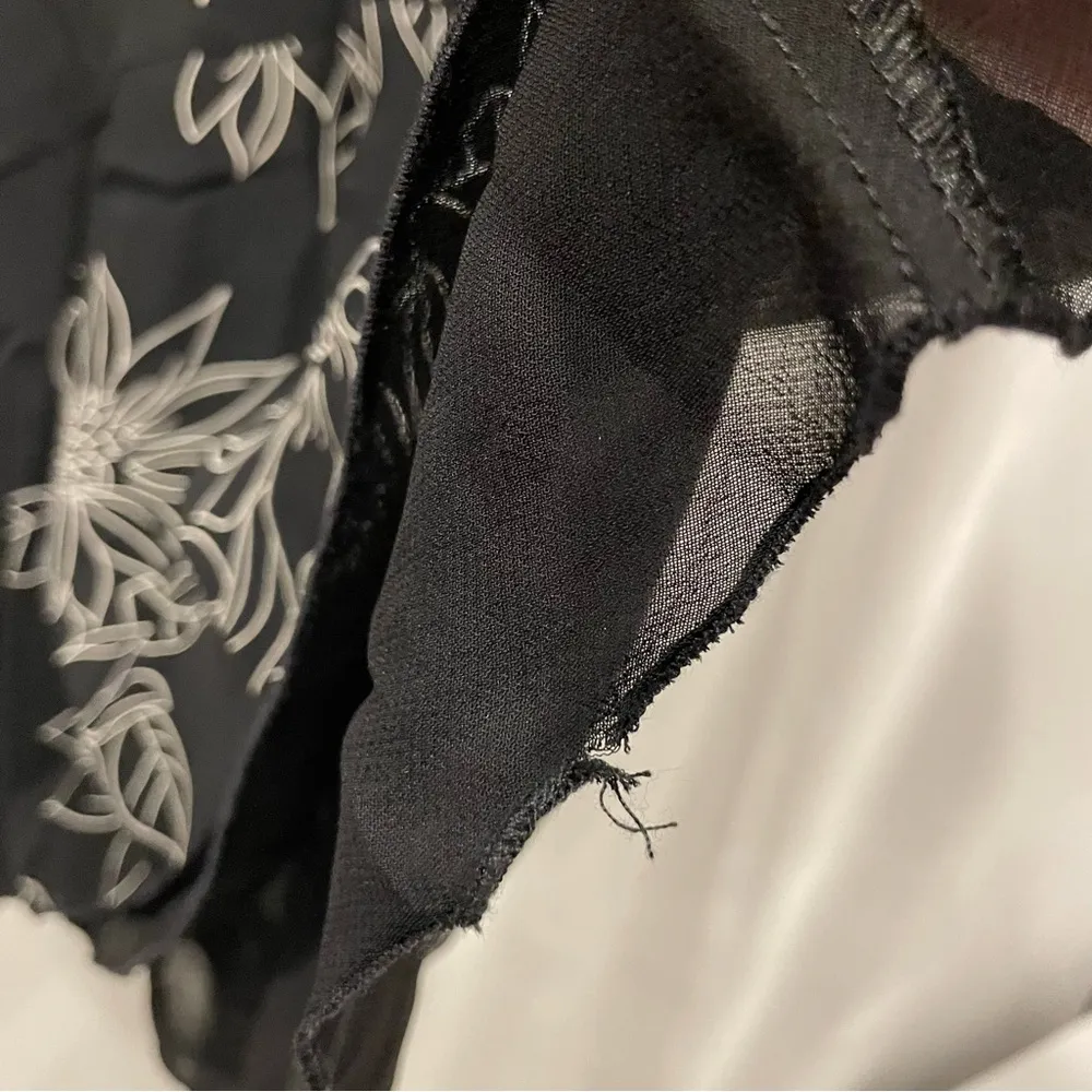 Y2K flowy whimsigoth black floral midi ruffle skirt goth glamour Size L - Image 4