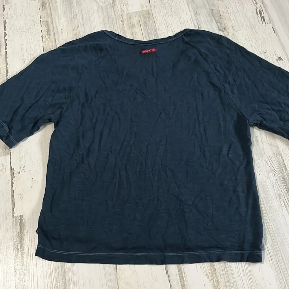 Hard Tail Forever Slouchy V Neck Striated Tee Size M Size M - Image 6