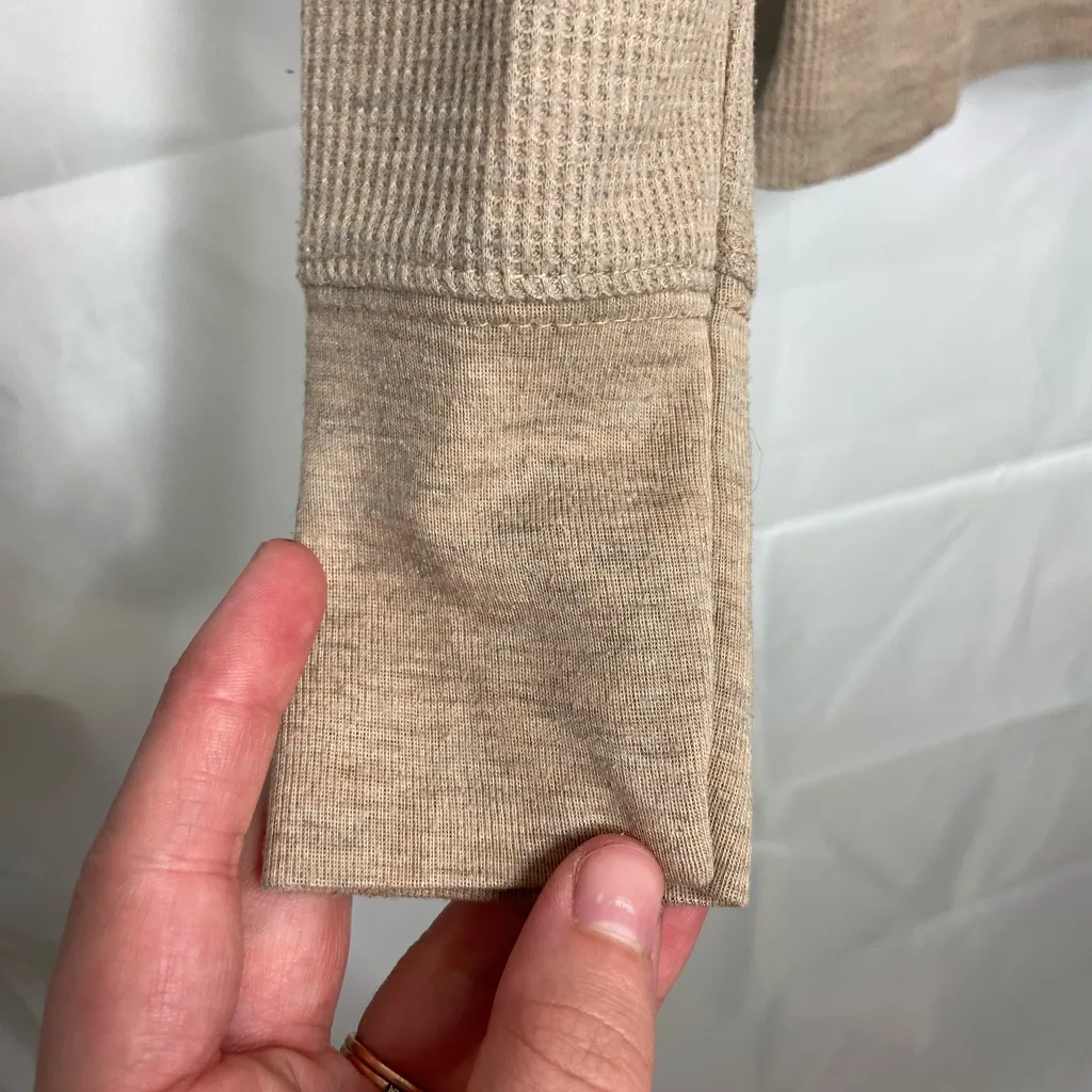 Level Up women’s tan waffle knit textured long sleeve Crewcut shirt‎ stretch S - Image 2