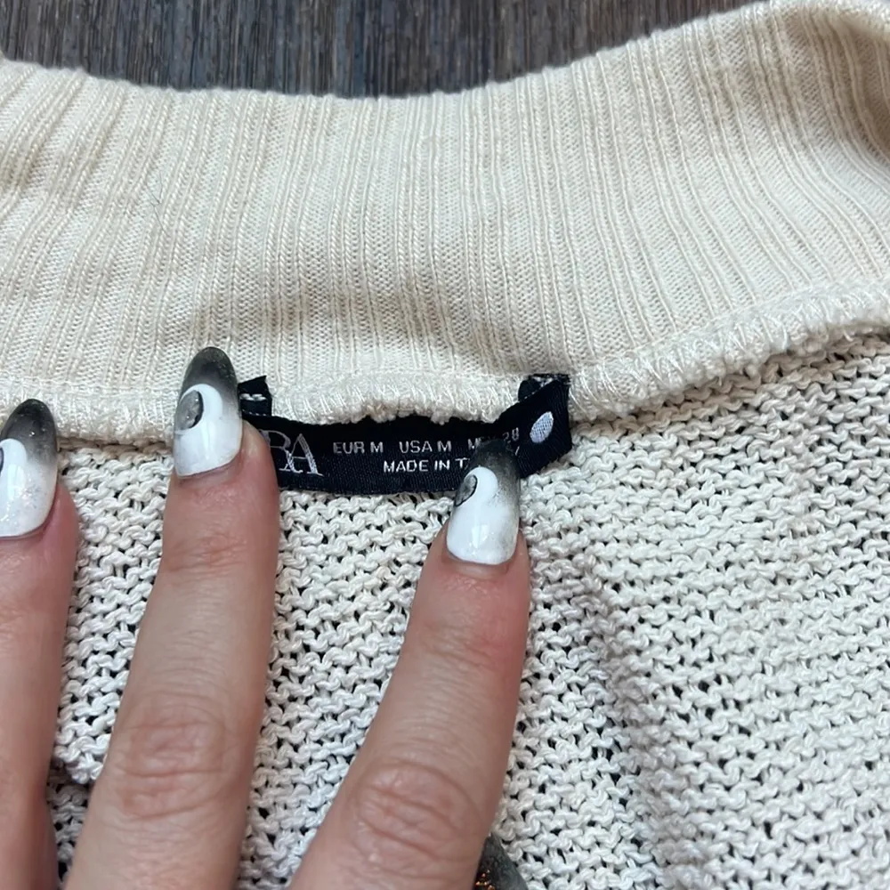 Zara Sleeveless Sweater - Image 3