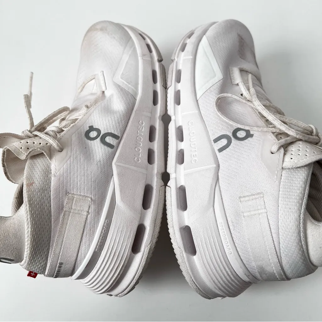 On Cloud Cloudnova 2 All White. Size 6.5. - Image 5