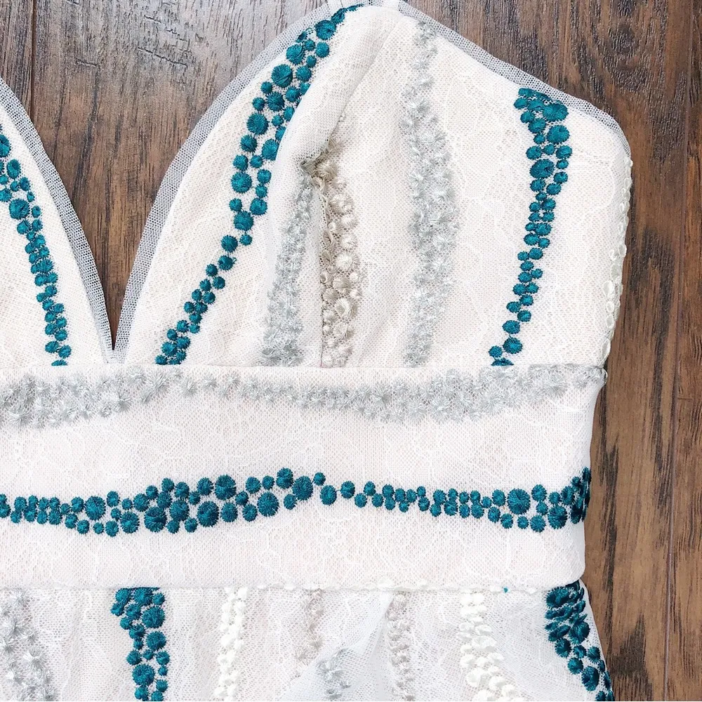 BCBGMaxAzria • Liliana Dress gown tulle net embroidered maxi cream green flowy - Image 5