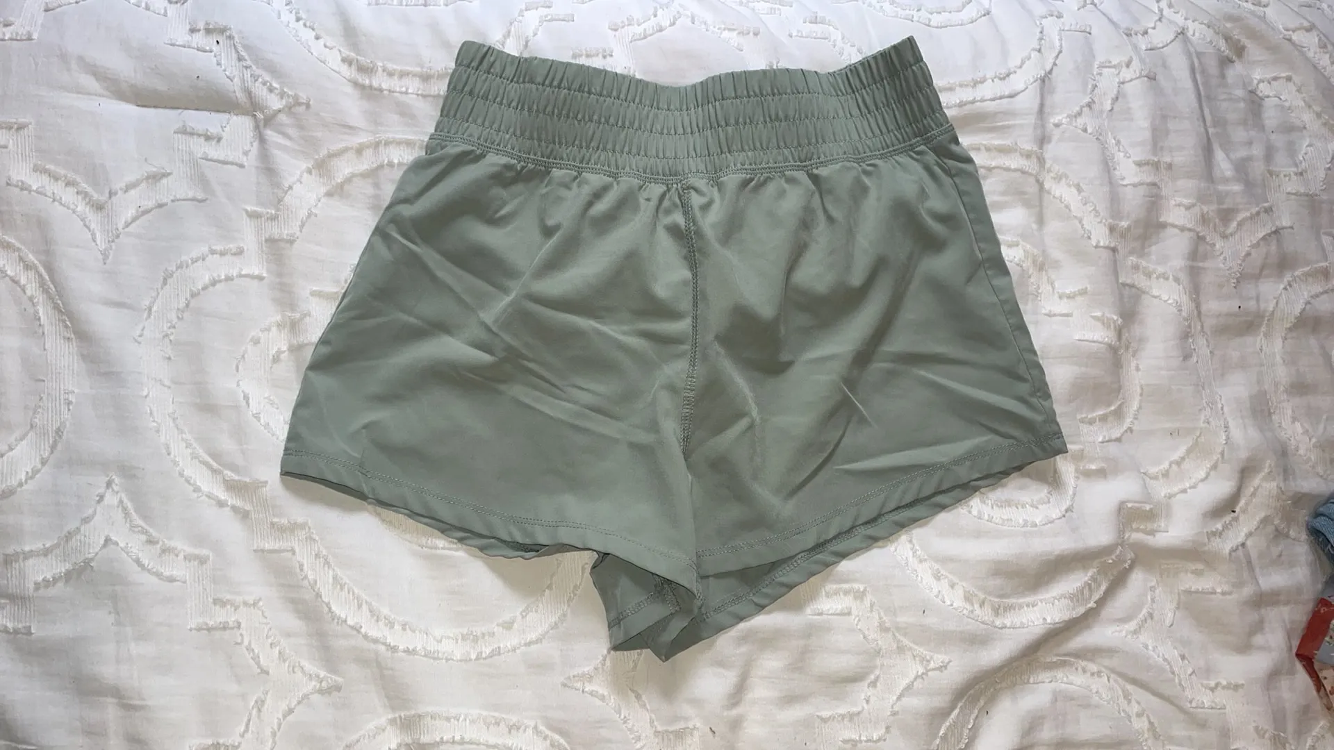 Athletic Shorts light Green - Image 2
