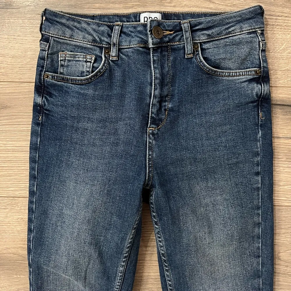 Urban Outfitters BDG Pine Skinny Jeans | Dark Wash | 27 - Image 4