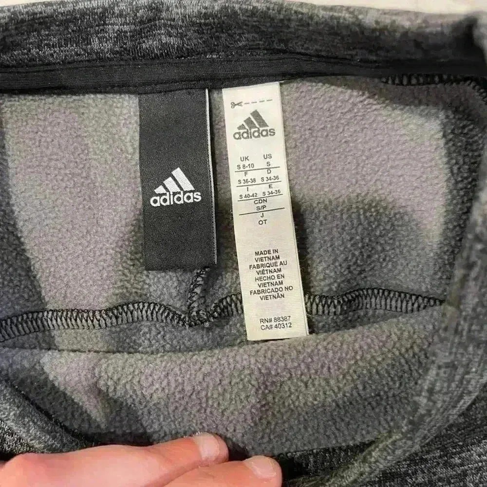 Adidas Athletic Team Issue Fleece Pullover Crewneck Sweatshirt Gray Womens Small - Image 4