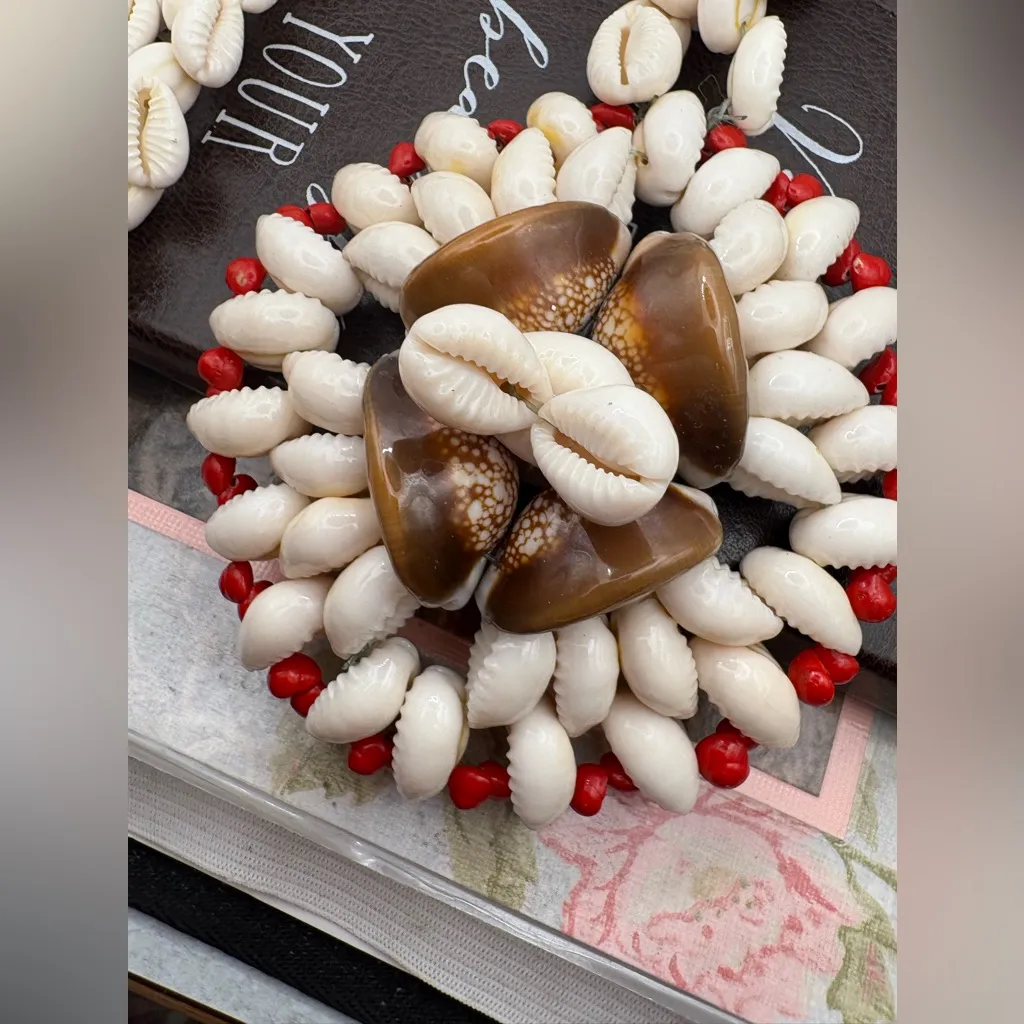 Vintage Cowrie Shell Necklace 4” Statement Pendant Boho Coastal Tribal Brown - Image 4