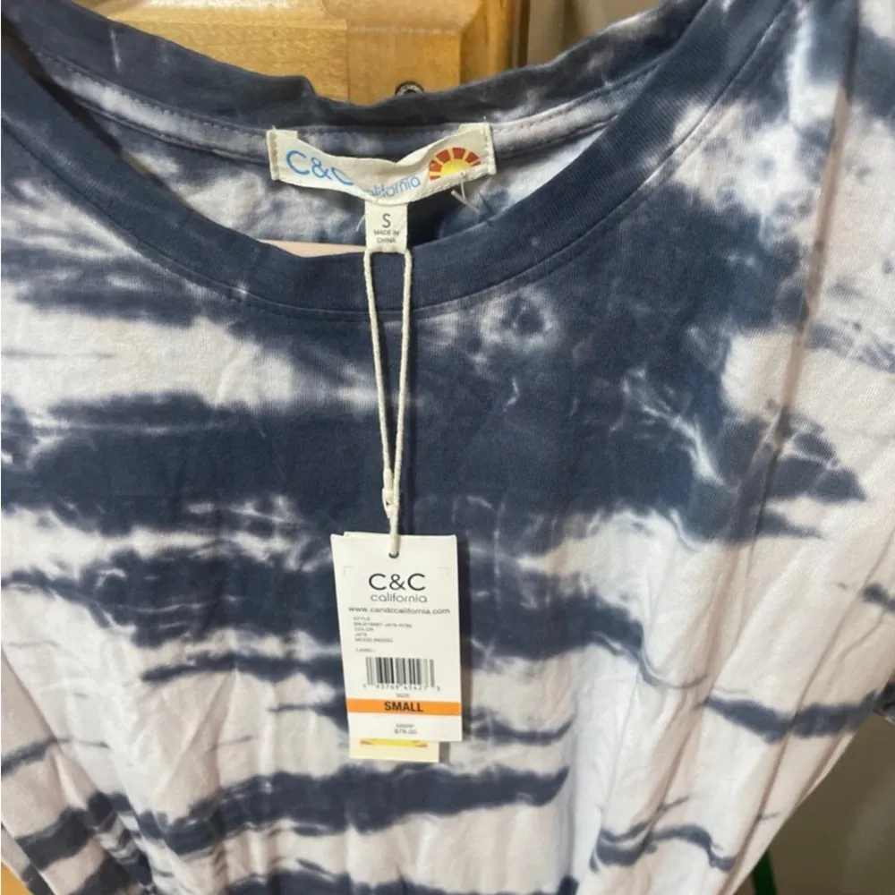 C&C California Finn muscle tye dye rshirt dress small NWT - Image 3