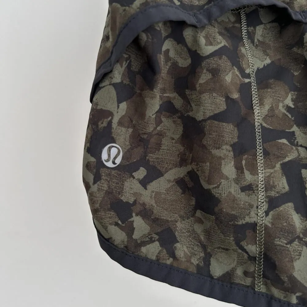 Lululemon Speed Up Shorts Womens 2 Green Black Camo Running Zip Pocket Athletic - Image 9
