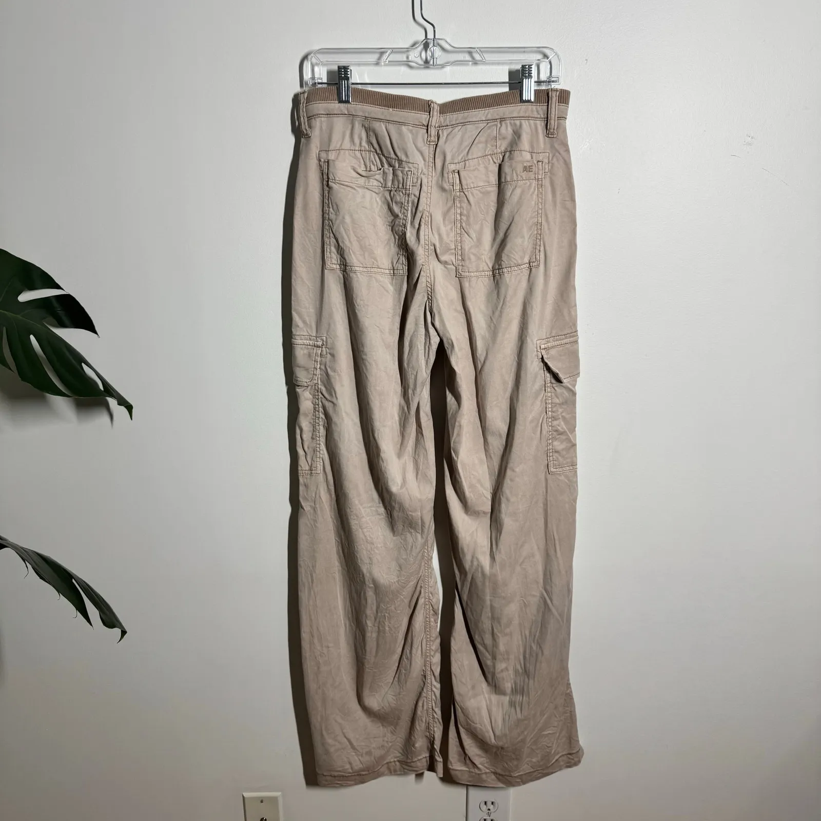 American Eagle Wideleg Cargo Pant Women 4 Long Tan Pocket Grunge Baggie Stretch - Image 2