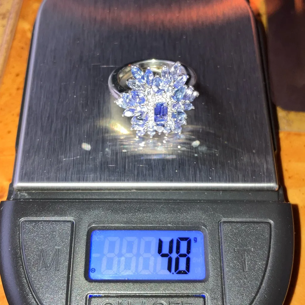 Natural Tanzanite Sterling Silver Cocktail Ring Size 6 - Image 9