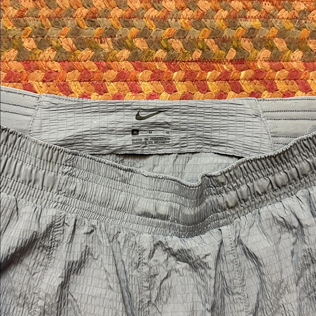 NIKE BLUE TEXTURED LIGHT WEIGHT PULL ON JOGGER PANTS - Image 4