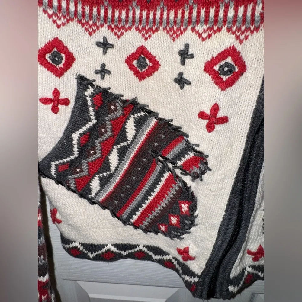 Carolina Colours WinterThemed Zip Front Cardigan Large Red - Image 4