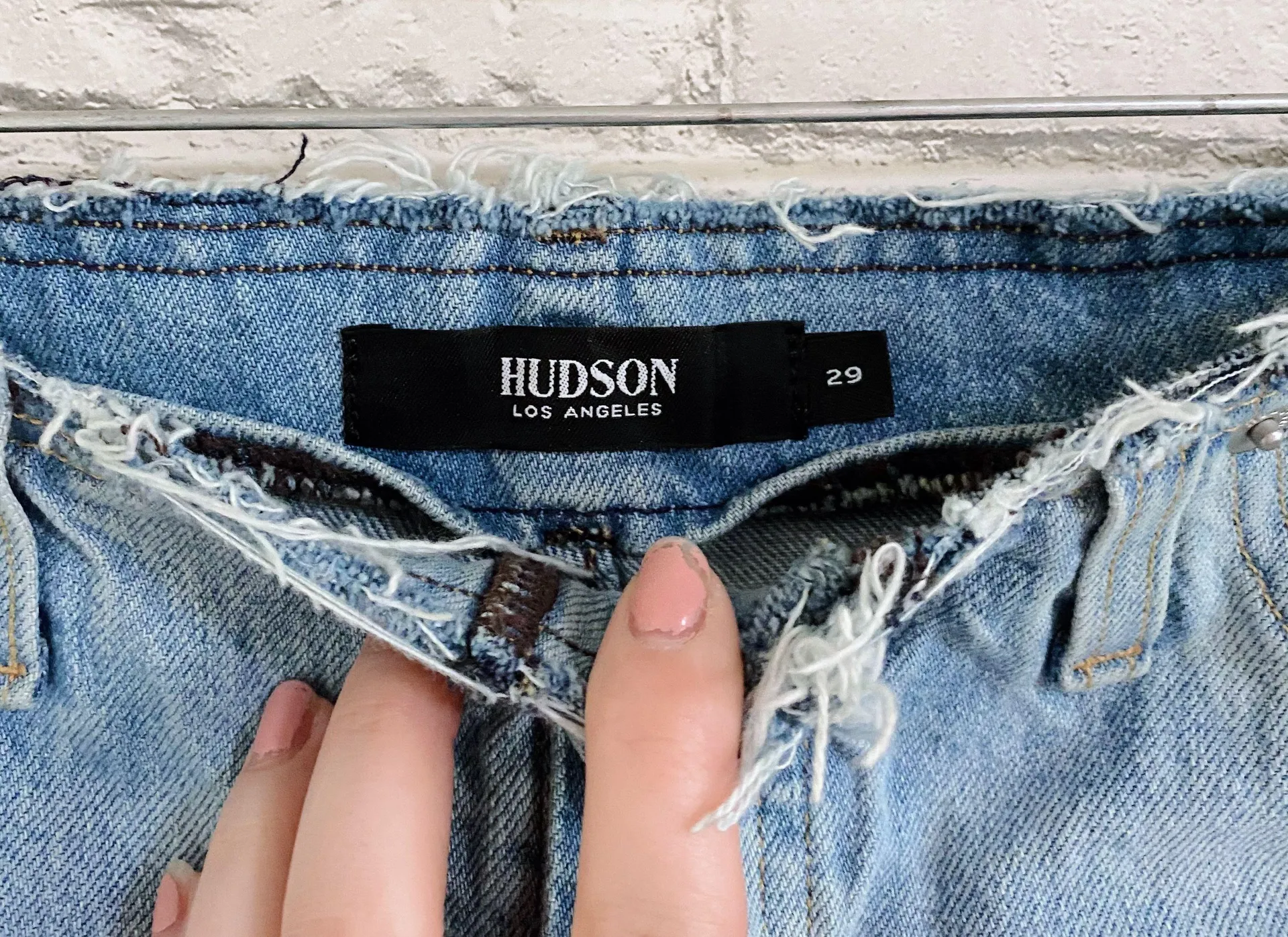 Hudson Jeans Revolve  Sloane Shorts - Image 4