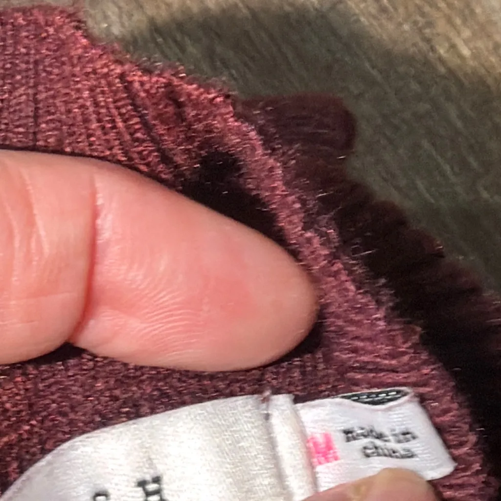 Lush Cut Out Boysenberry Off-the-Shoulder Burgundy Sweater Mock Neck Size Medium - Image 10