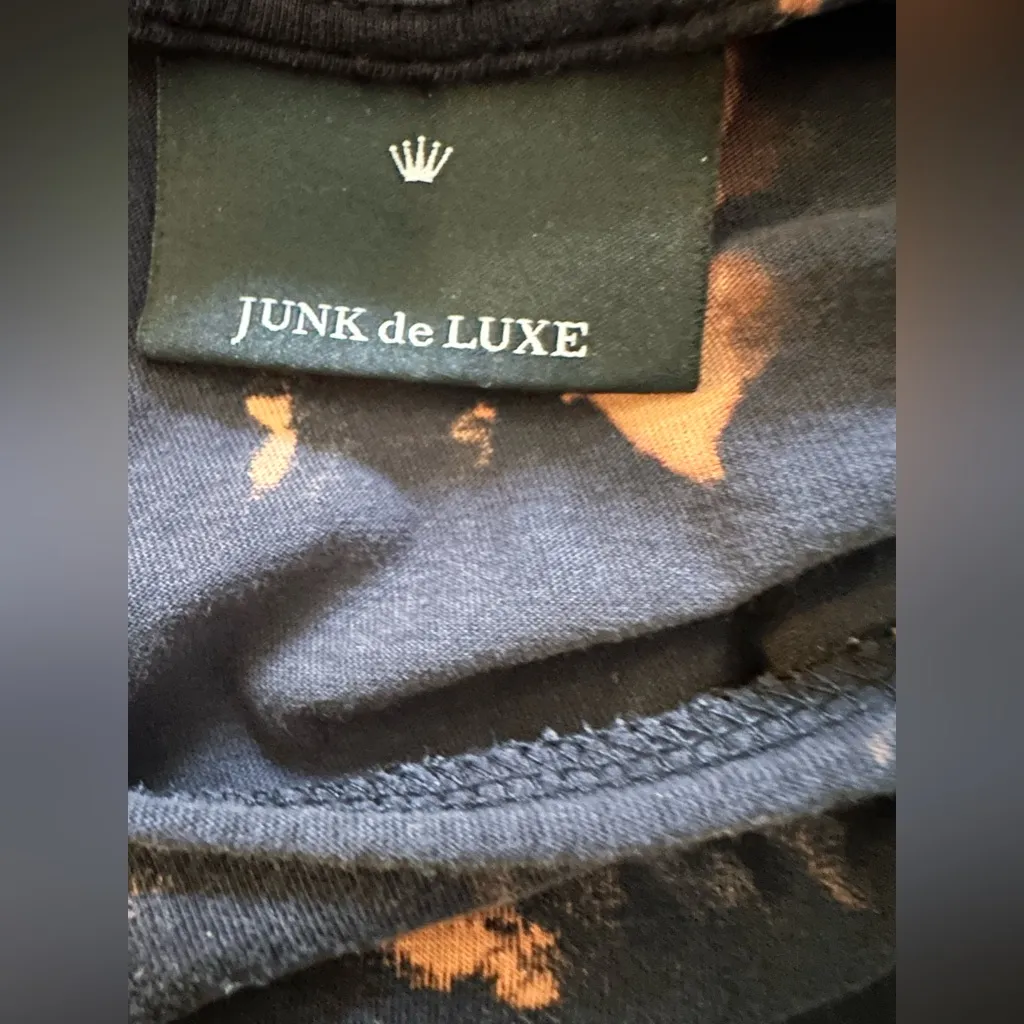 Wrap London Vneck Linen Tank and Acid Wash Tie Dye Junk de Luxe Tee Black Size M - Image 4