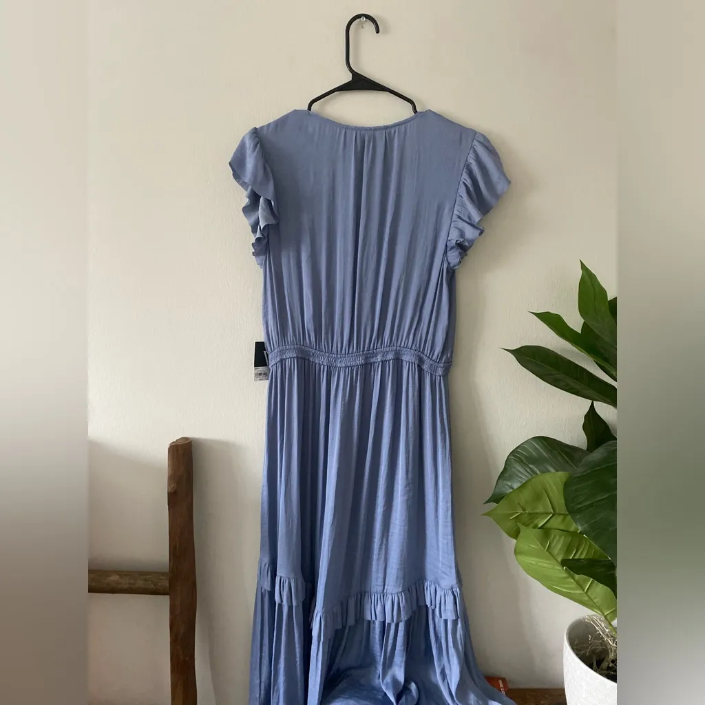 NWT Simply Vera Wang Blue Flowy Boho Ruffle Tier Wedding Guest Midi Dress size M - Image 2