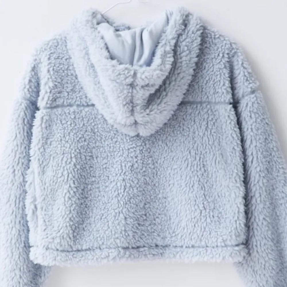 NWT BDG Urban Outfitters Cropped Hooded fuzzy Jacket Size M - Image 7