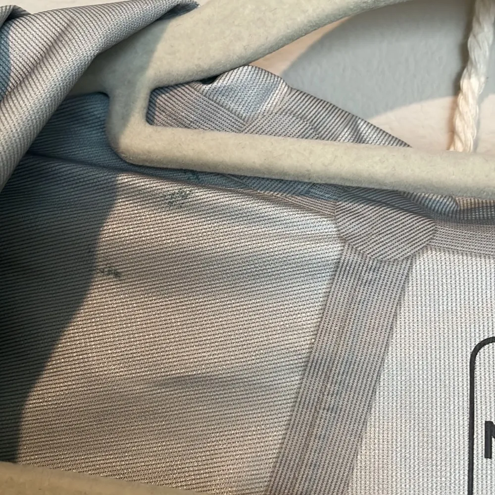 NORTH FACE MEDIUM M WOMEN'S HYALITE RAIN JACKET SUMMIT GREEN ✨ - Image 2