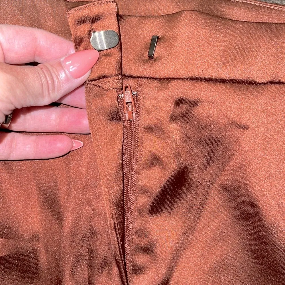 NWT Bailey 44 Satin Cargo Pants - Image 4