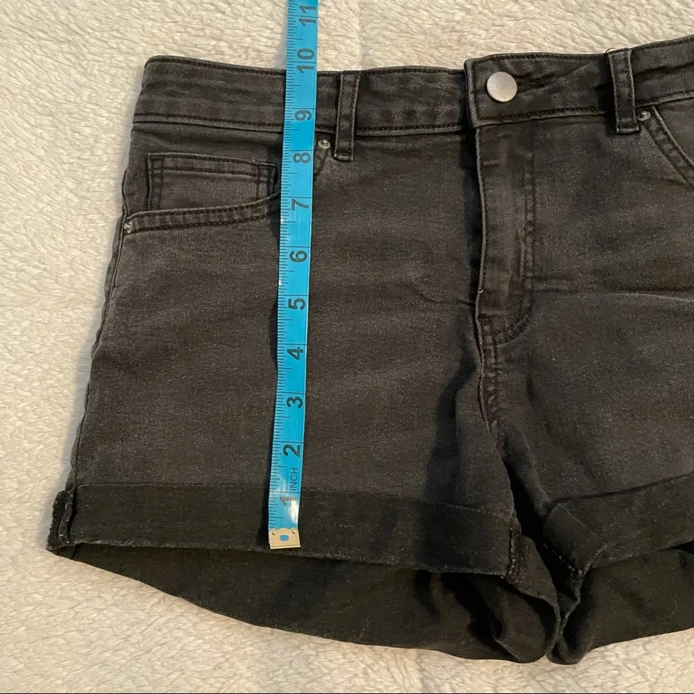 H&M Black Denim Shorts - Image 11
