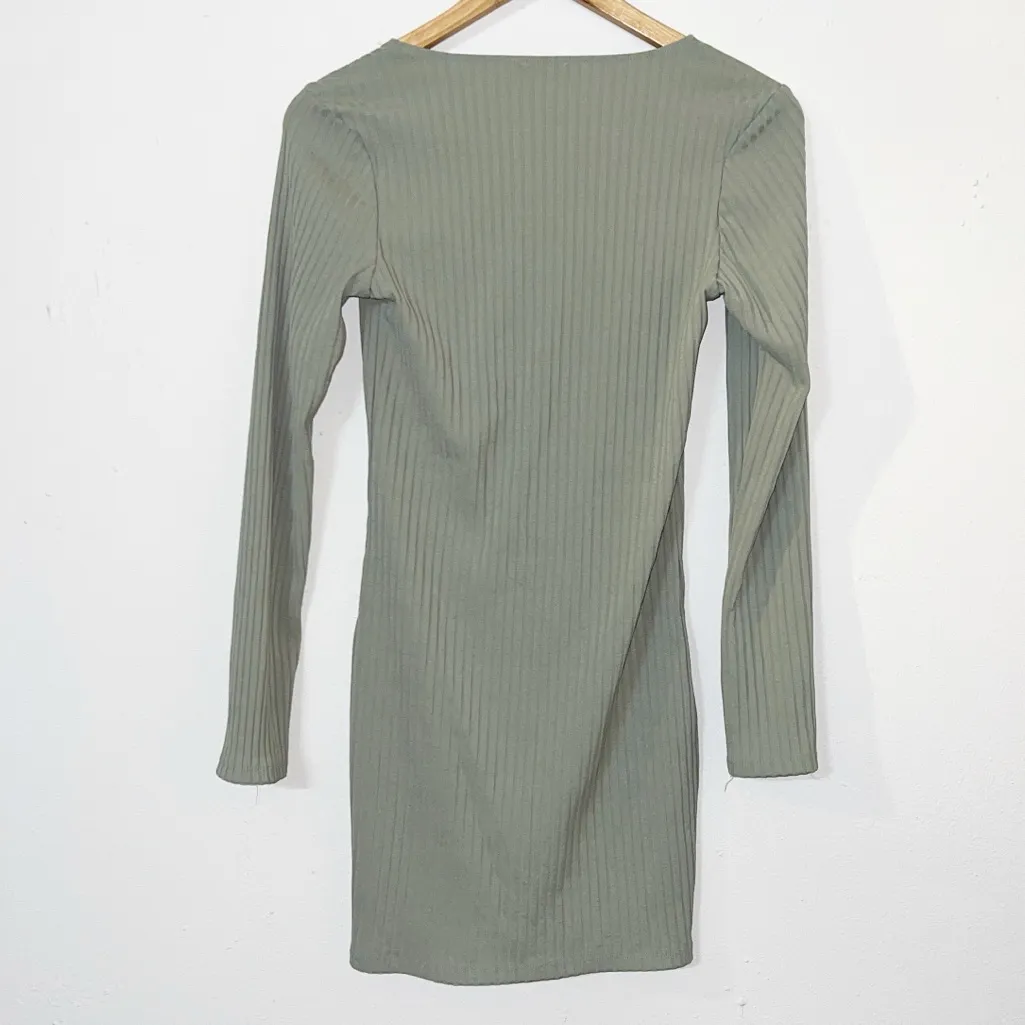 Zara light green ribbed faux button long sleeve scoop neck mini dress - Image 6